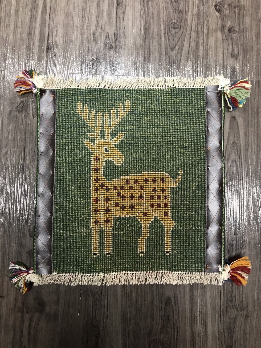 新品 ペルシャ絨毯 手織り ギャッベ 40×41cm 緑 鹿 | SASANIAN 新品 ペルシャ絨毯 手織り ギャッベ 40×41cm 緑 鹿 | SASANIAN