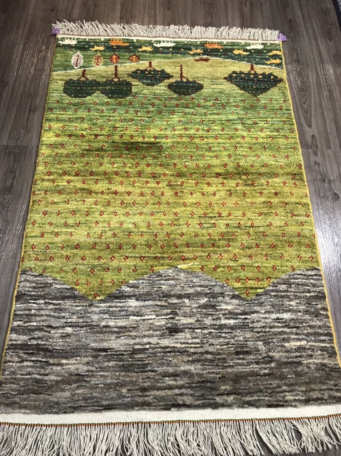 新品 ペルシャ絨毯 手織りリズギャッベ 120cm×80cm 緑 羊 生命の 新品 ペルシャ絨毯 手織りリズギャッベ 120cm×80cm 緑 羊 生命の