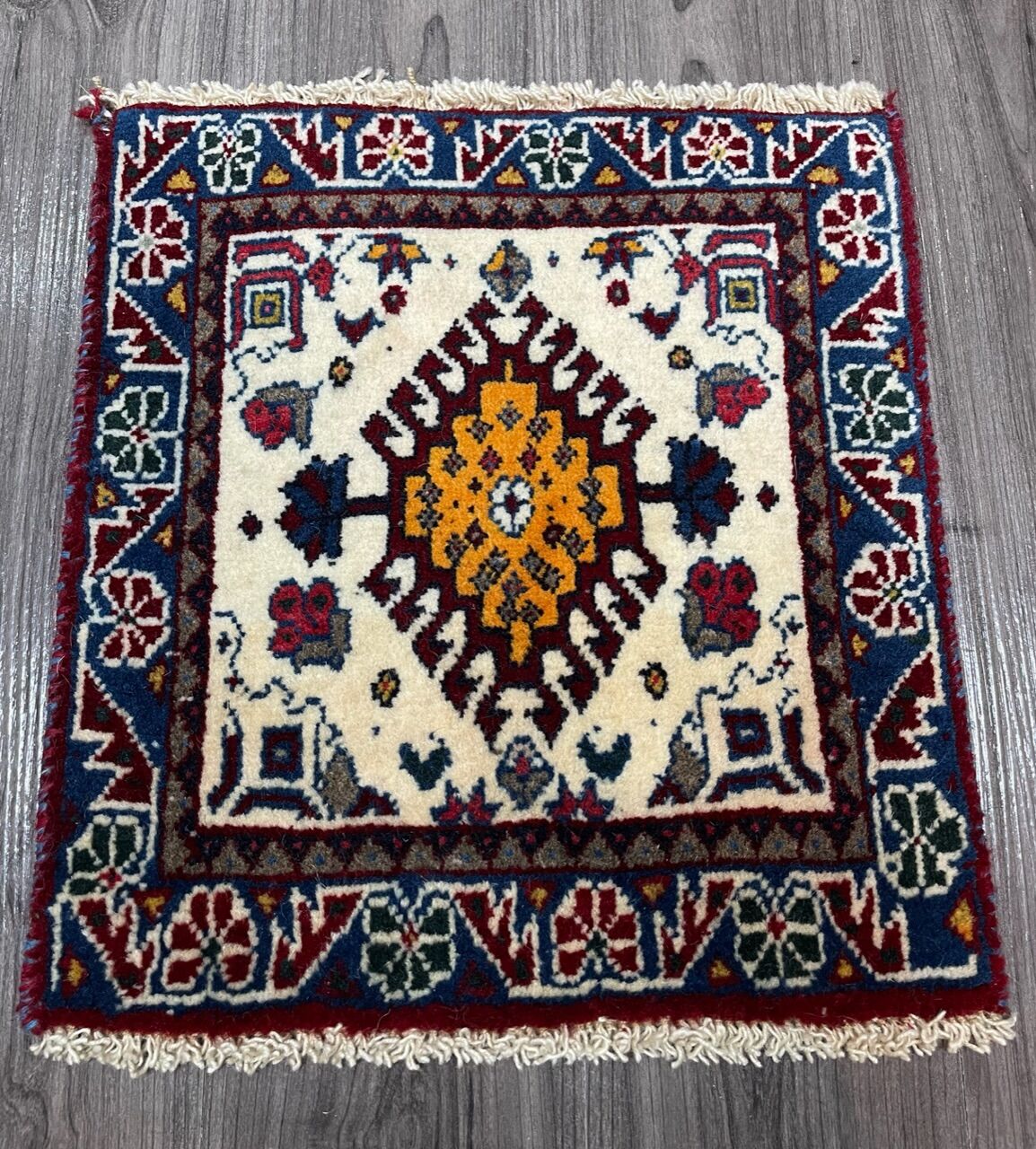新品 ペルシャ絨毯 手織り ヤラメ産 トライバルラグ | SASANIAN 新品 ペルシャ絨毯 手織り ヤラメ産 トライバルラグ | SASANIAN