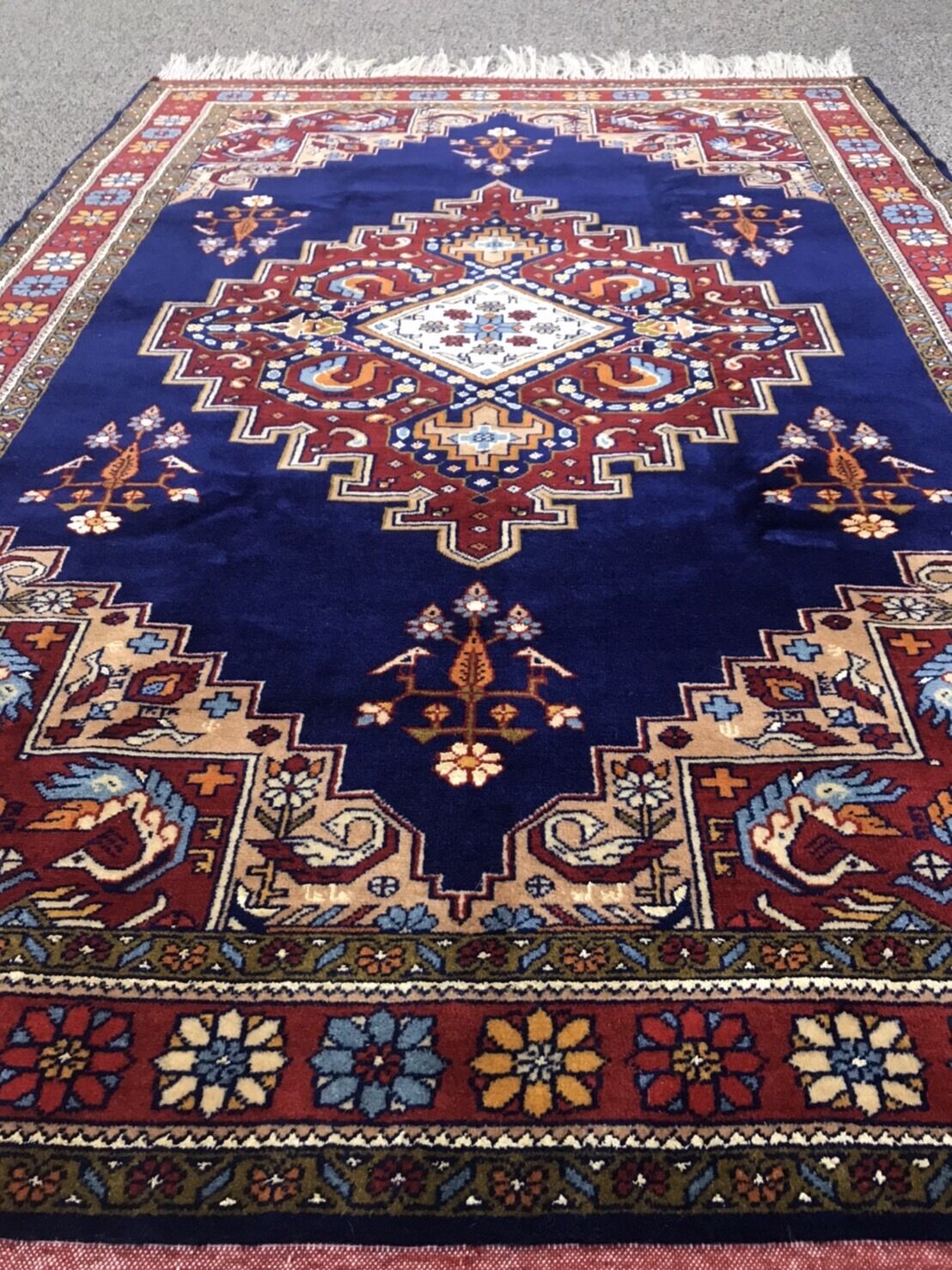新品 ペルシャ絨毯 手織り トライバルラグ カシュガイ 165cm×115cm