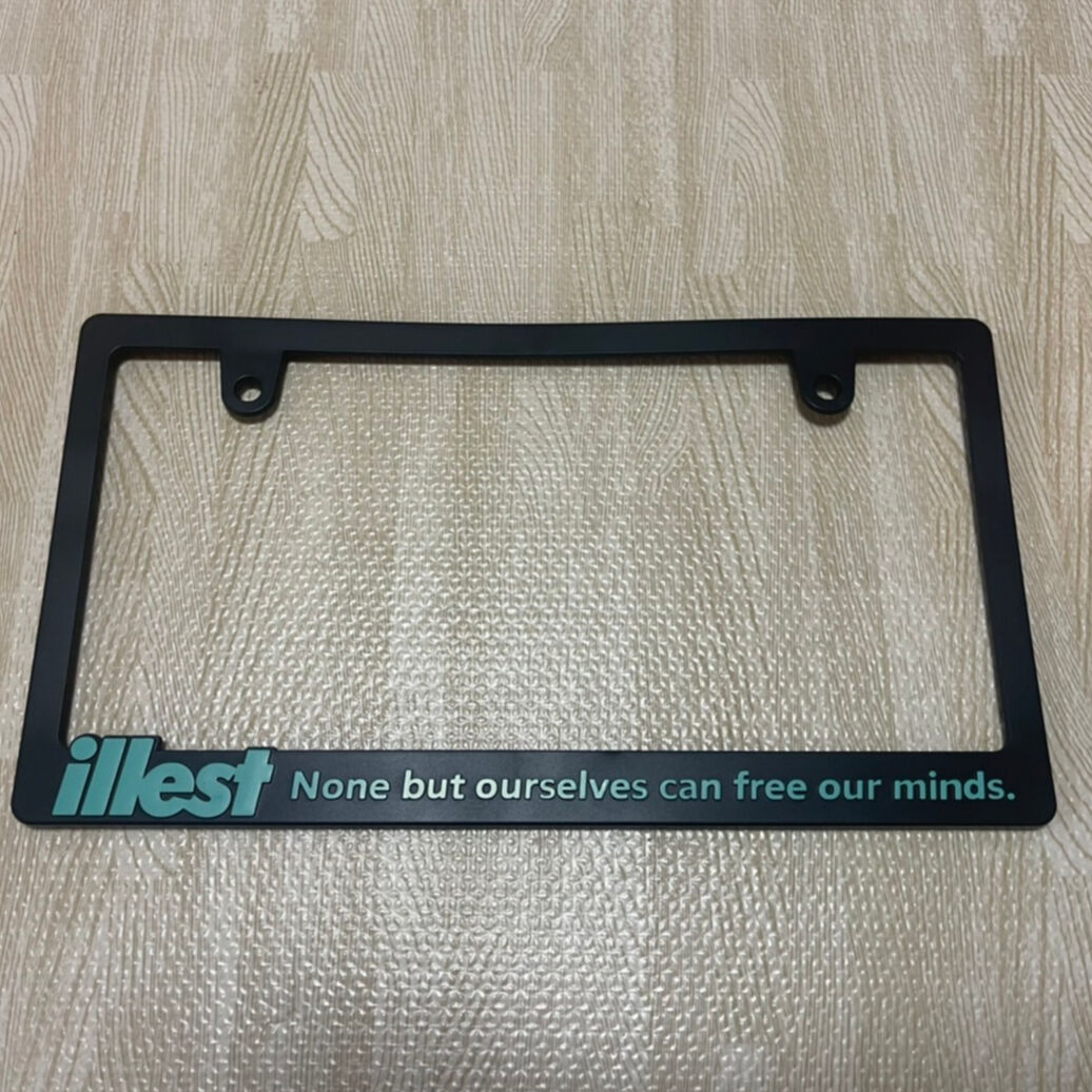 illest ナンバーフレームカバー | illest Japan