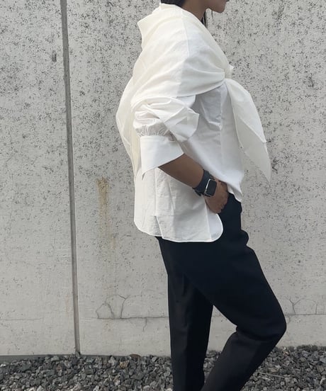 scarf docking blouse white