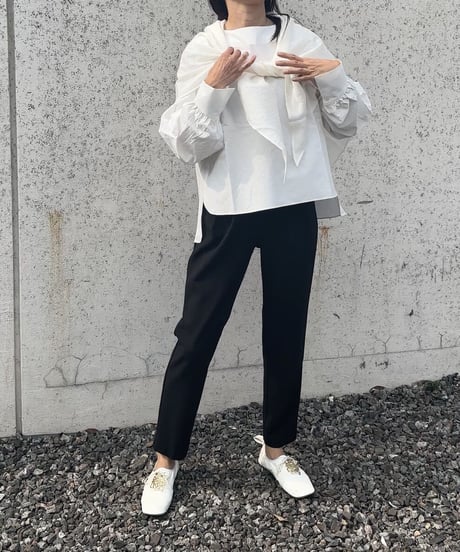 scarf docking blouse white