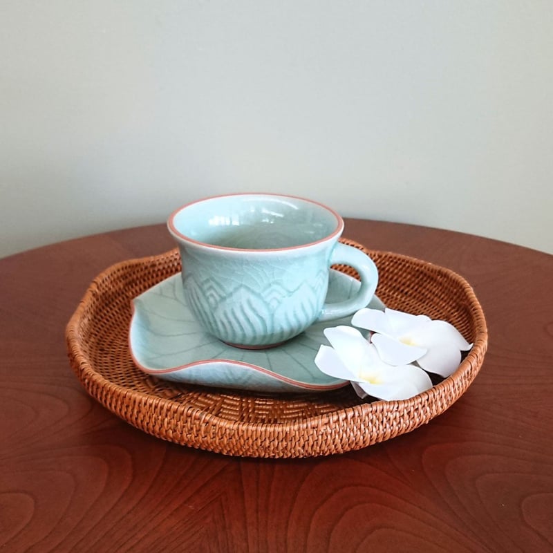 タイ製〈セラドン焼き〉 カップ＆ソーサー -新品未使用₋ | FUJIWAKAYAMA