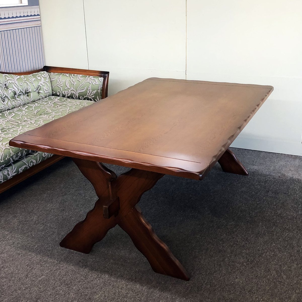 ダイニング5点セット ＜コスガ＞ ローテーブル＆＜飛騨家具＞肘