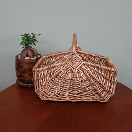 ウィロー(柳) ウィッカーバスケット - 新品 -