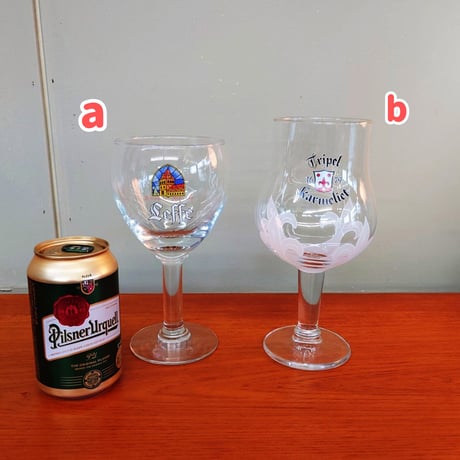 ベルギー製   ビアグラス　⒜　⒝