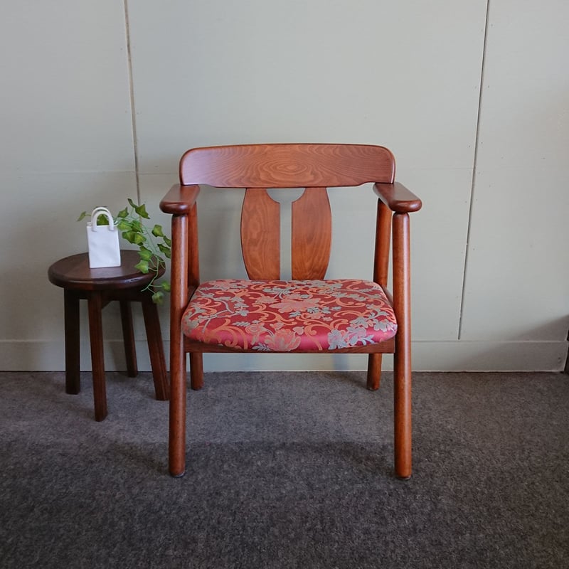 コスガ ダイニングチェア 中古 美品 KOSUGA(コスガ) ミラノシリーズ クルミ材 シンプルで