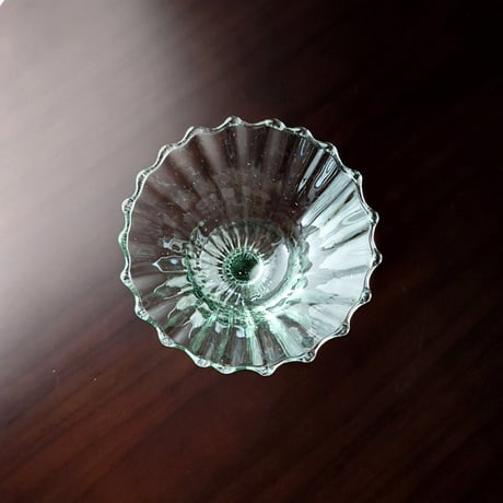 スリムなデザートグラス