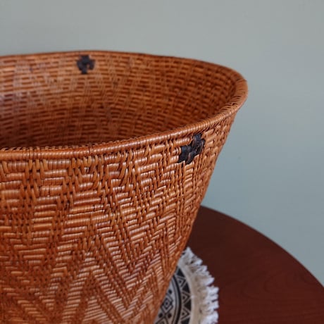 バリ島【アタ】　バケツ型バスケット -新品 -