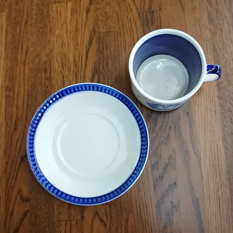 ベルギー　ヴィンテージ　BOCH　皿 2枚セット　紋章 ベルギー製BOCHボッホNOIXカップ&ソーサー1960年代ヴィ