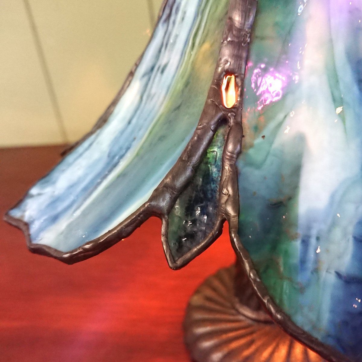 昭和レトロ＜PARAGON＞・ヴィンテージ　ステンドグラス卓上ランプ PARAGON＞・ヴィンテージ ステンドグラス卓上ランプ | FUJIWAKAYAMA