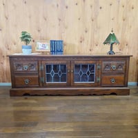 イギリス アンティーク 家具 オールドチャーム ローボード テレビ台 6070e イギリスアンティーク家具 オールドチャーム/TVボード テレビ台 テレビ