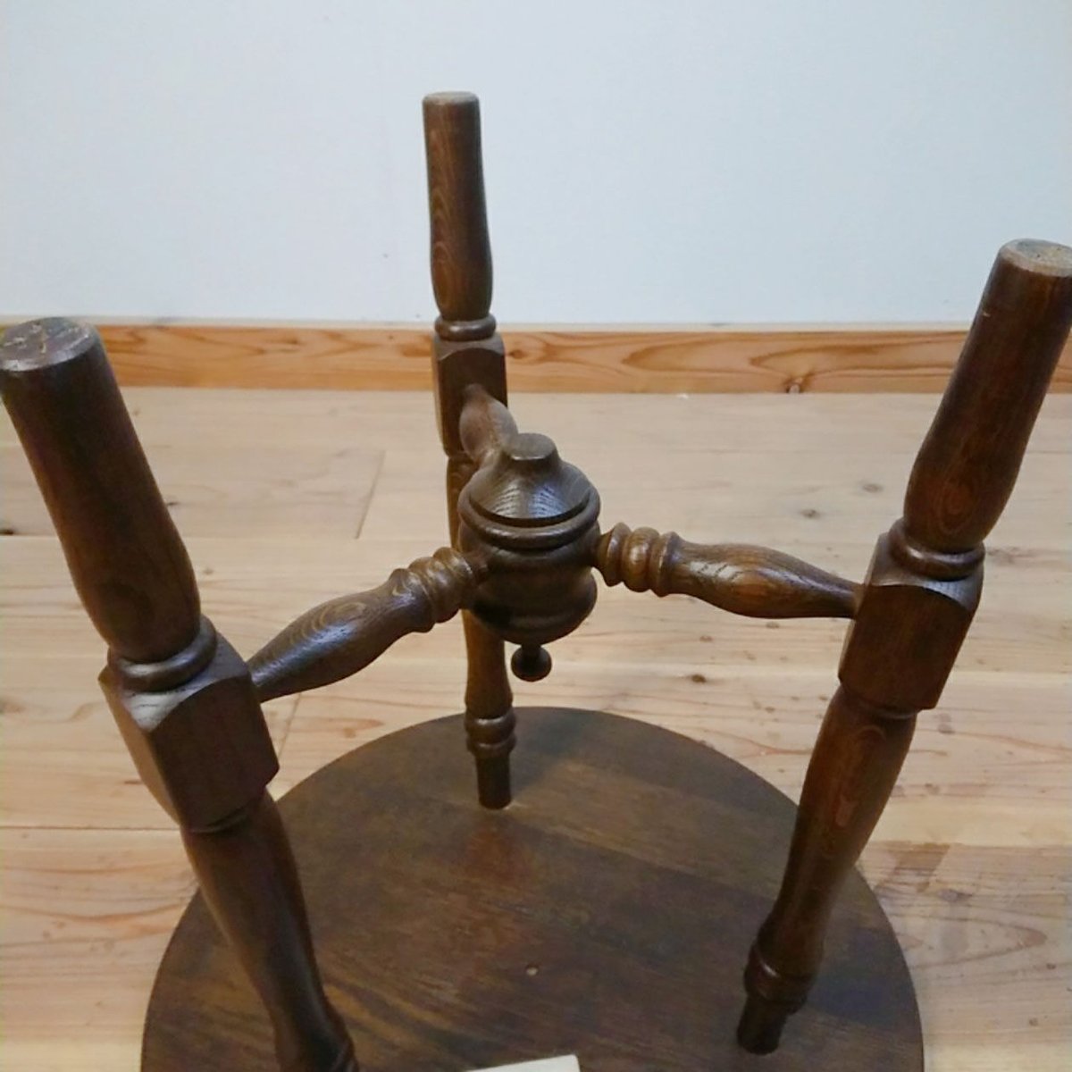 オランダ製 ヴィンテージ・ 円形カフェテーブル | FUJIWAKAYAMA