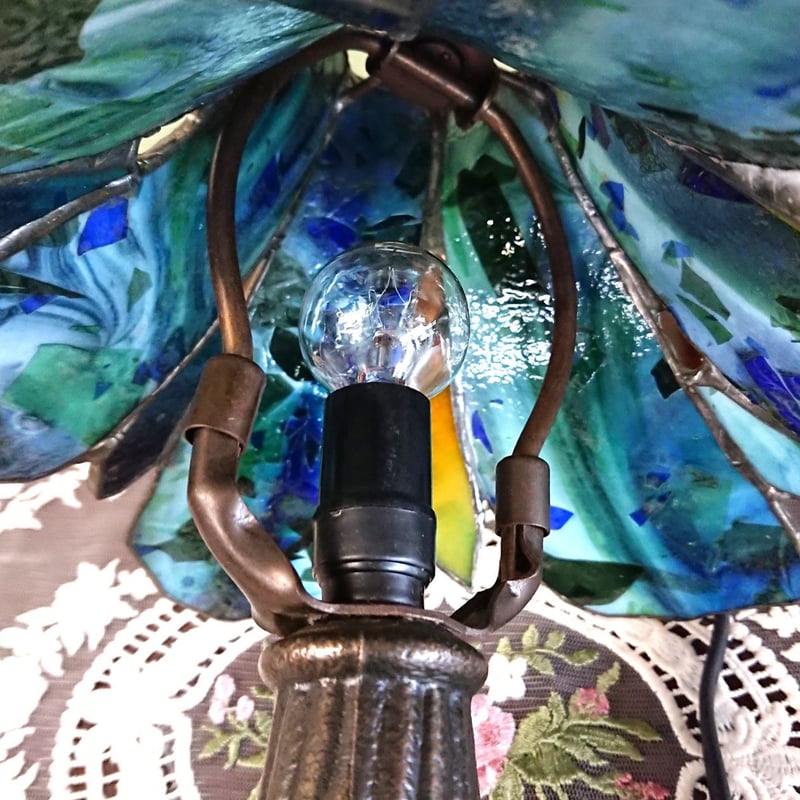 昭和レトロ＜PARAGON＞・ヴィンテージ　ステンドグラス卓上ランプ PARAGON＞・ヴィンテージ ステンドグラス卓上ランプ | FUJIWAKAYAMA