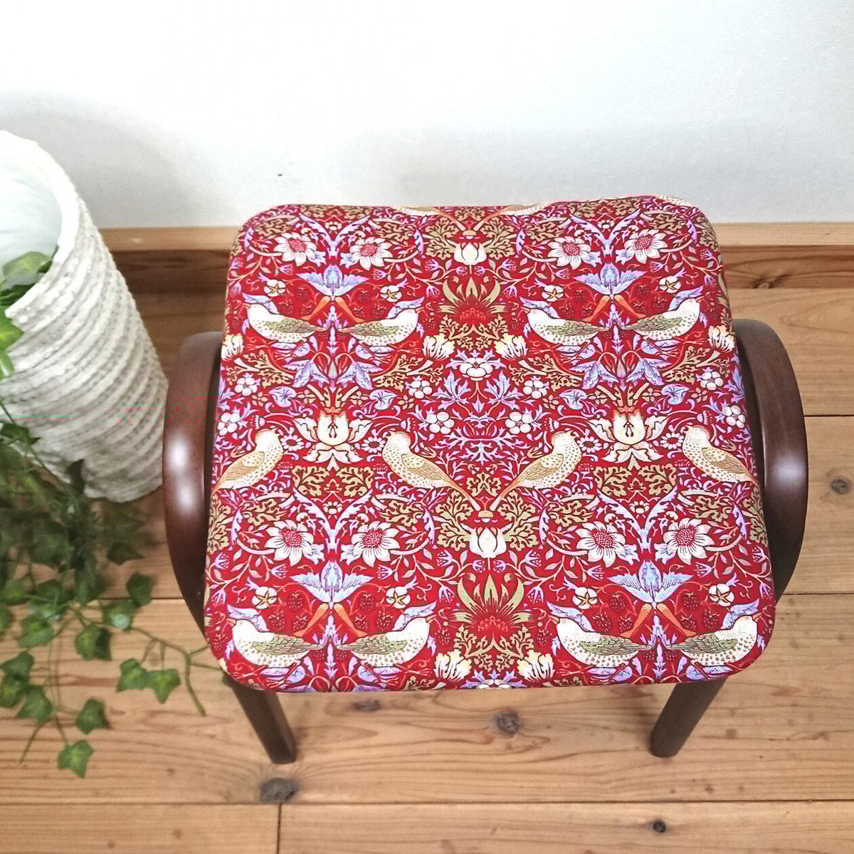 ●希少 秋田木工 ハイスツール 曲木デザイン レアカラー 1脚のみ 秋田木工 スツール「No.202」ブナ材WN(ウォールナット)色 張地PVC#BR