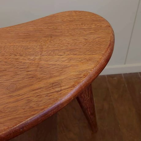 イギリス製　ハート型カフェテーブル・チーク材=現品=