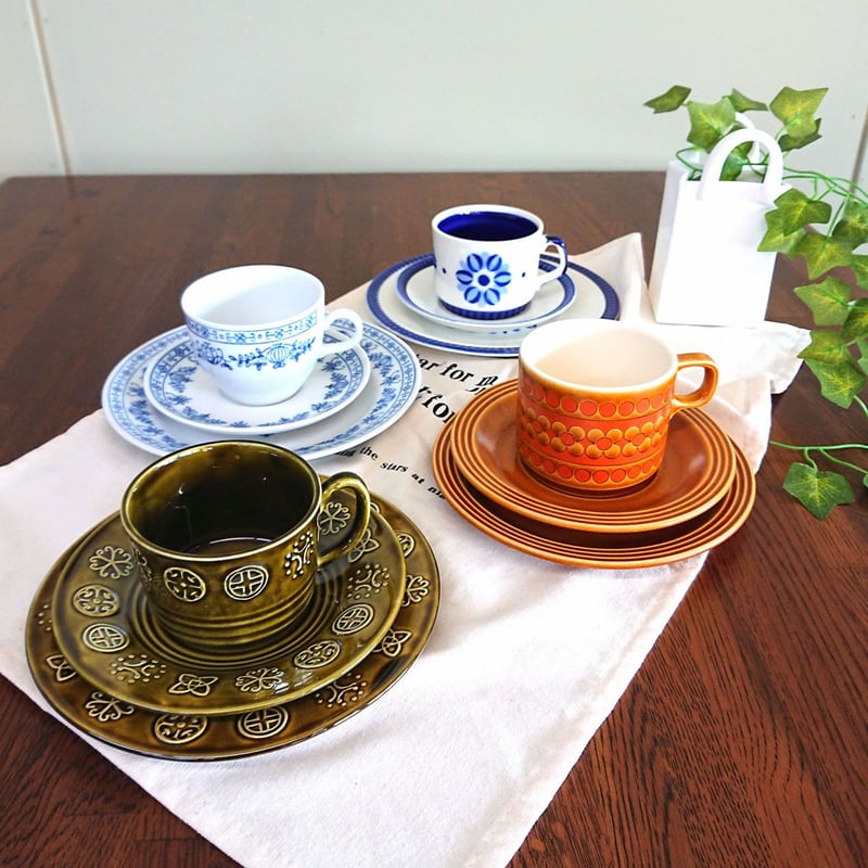 イギリス製ヴィンテージ<LORD NWLSON POTTERY >カップ イギリス製ヴィンテージ<LORD NWLSON POTTERY >カップ