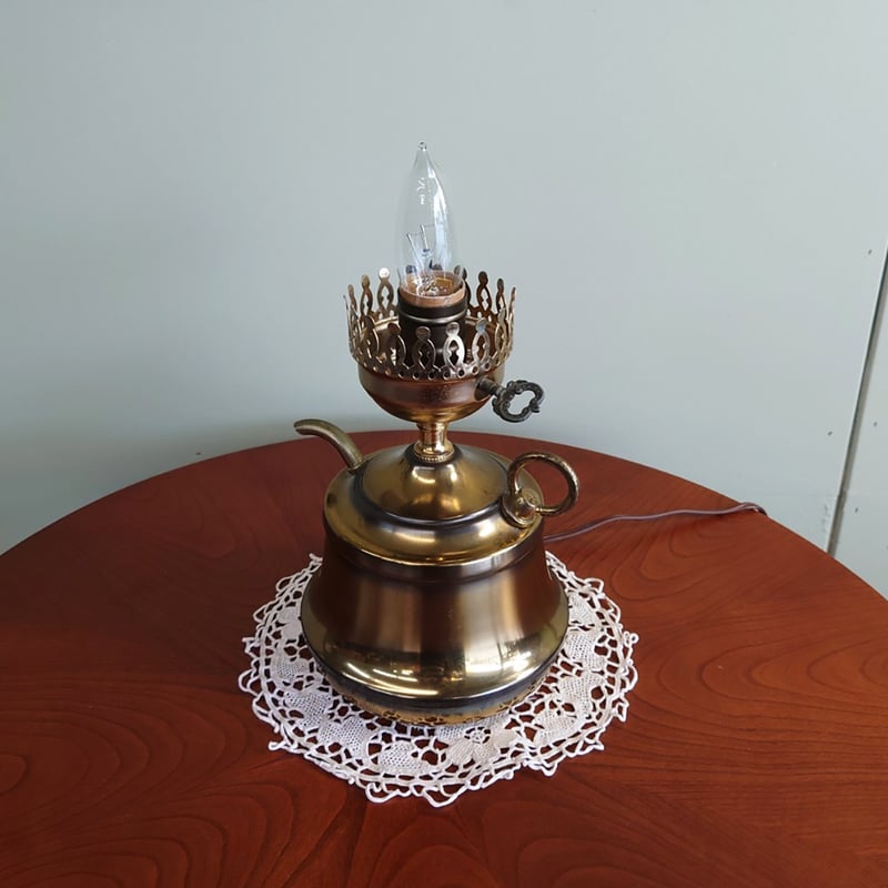 アメリカ製 アンティークランプ(ミルクガラス) | FUJIWAKAYAMA