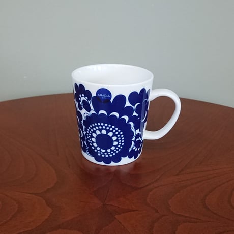 フィンランド製＜ARABIA ＞エステリシリーズ  マグカップ - 新品 -