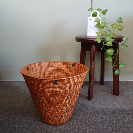 バリ島【アタ】　バケツ型バスケット -新品 -