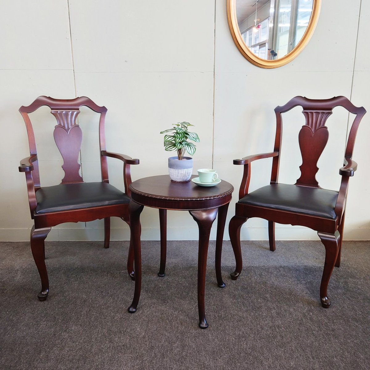 （け90）(け91) 二脚セットブリティッシュデザイン アンティークアームチェア け90）(け91) 二脚セットブリティッシュデザイン アンティークアームチェア