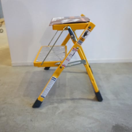 Folding 2-steps ladder　フォールディング 2 ステップス