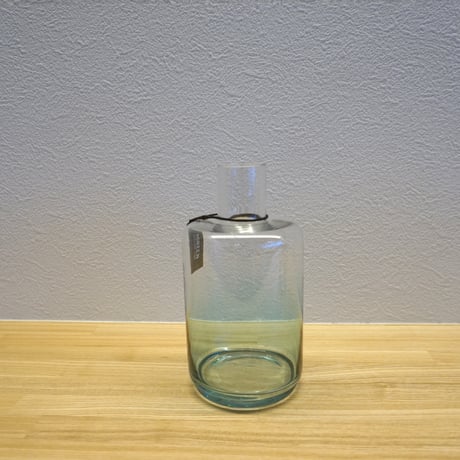 ガラスボトル  E