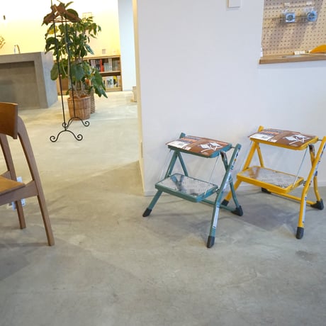 Folding 2-steps ladder　フォールディング 2 ステップス