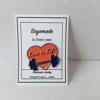 スポーツアクセサリー　リフティング　ピンバッジ