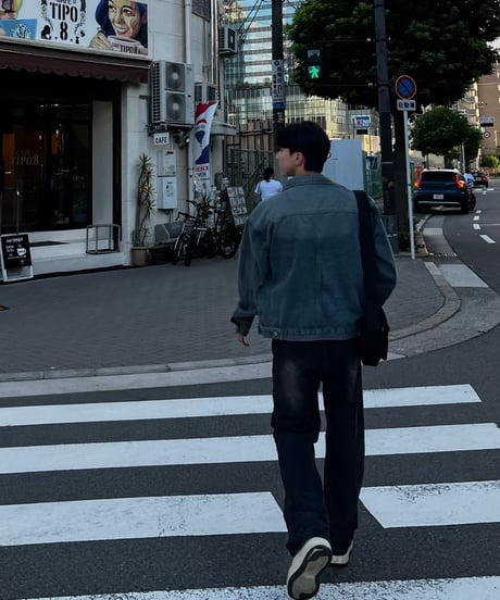Belt denim jacket