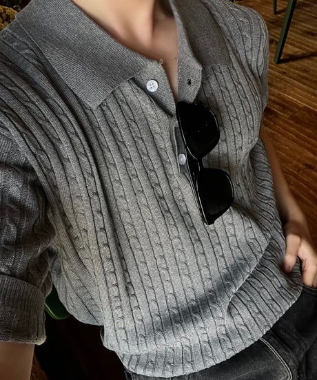 square collar knit
