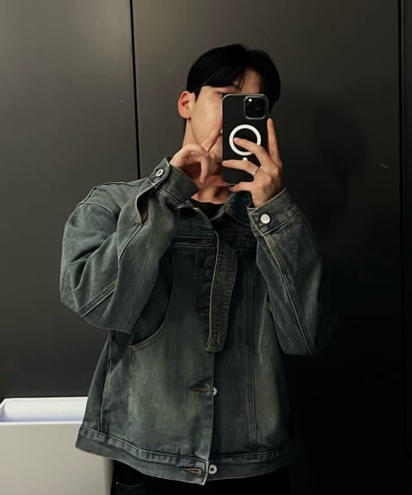 Belt denim jacket