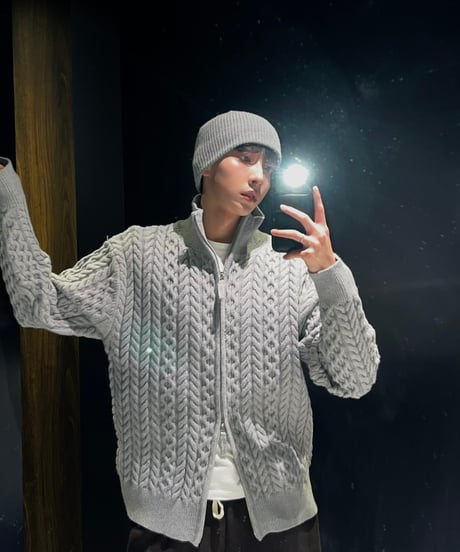 Fisherman knit zipup