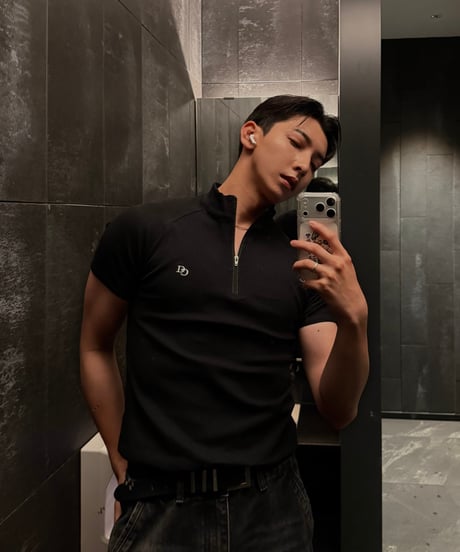 Half Zip Ribbed T