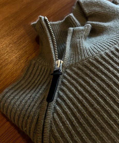 (premium select)+4cm middle neck zipper knit