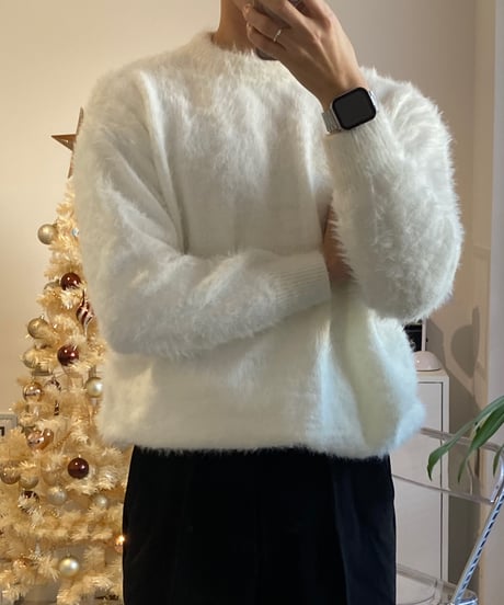 Minimal shaggy knit