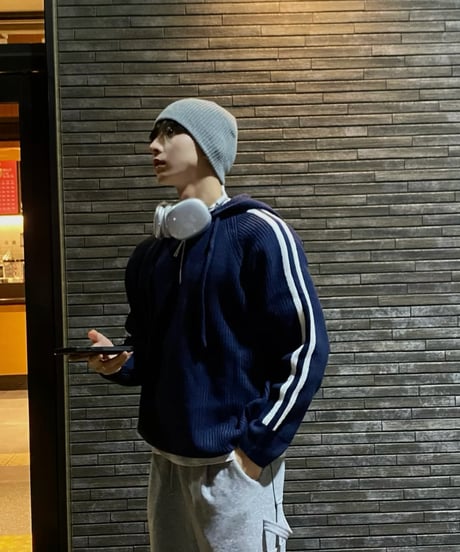 Line knit foodie