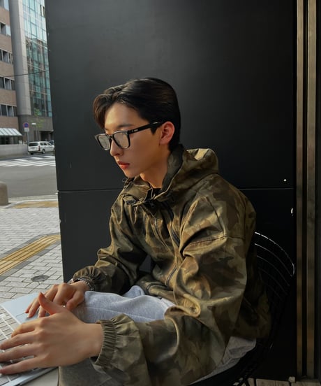 camo wzipper jacket
