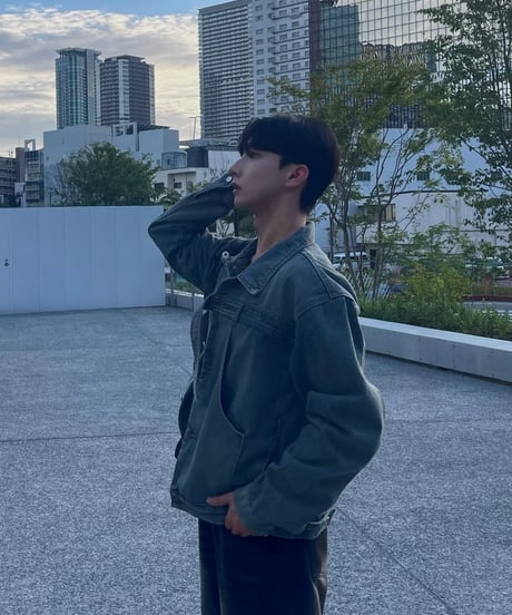 Belt denim jacket