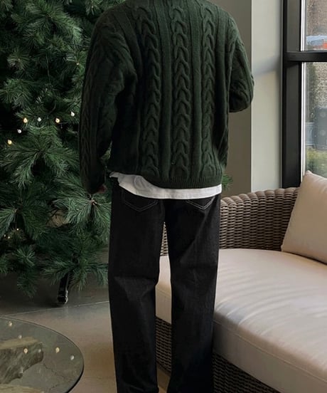 Loose cable knit
