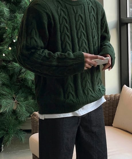 Loose cable knit