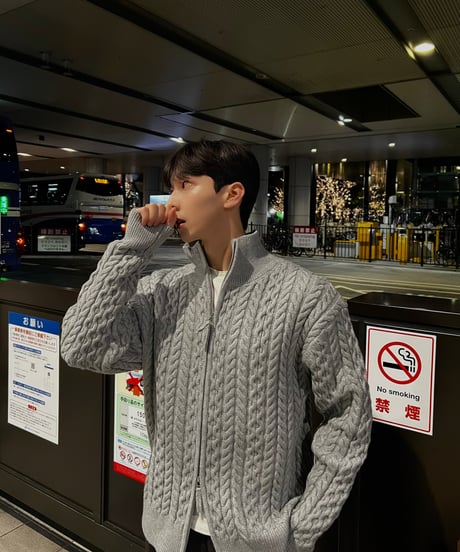 Fisherman knit zipup