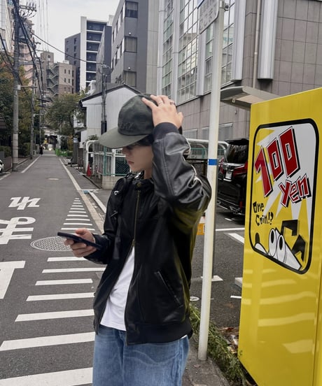 Line leather jacket