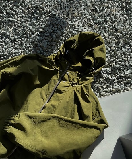 γ nylon jacket
