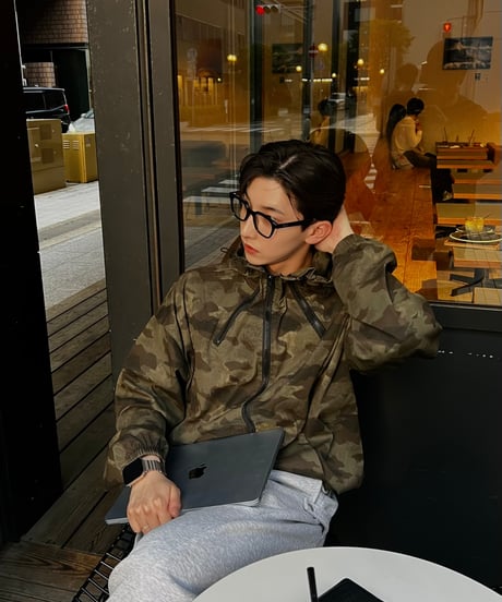 camo wzipper jacket