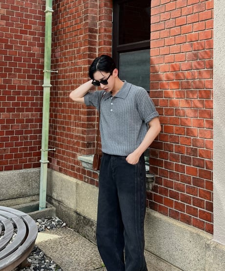 square collar knit