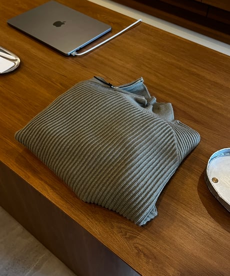 (premium select)+4cm middle neck zipper knit