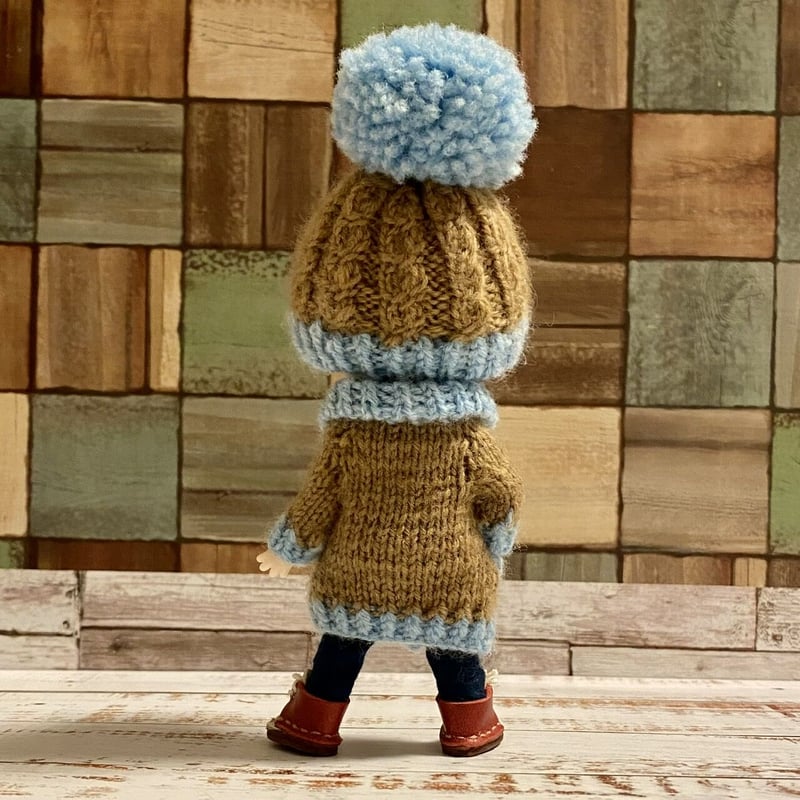 ロングコートとニット帽のset blue | はちるろい堂 ロングコートとニット帽のset blue | はちるろい堂