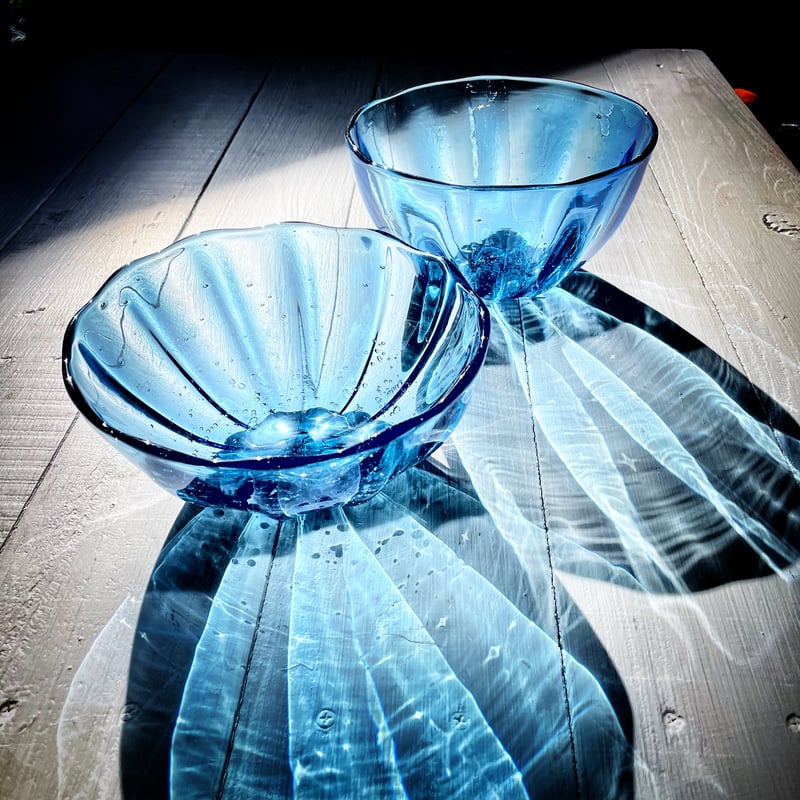 青いボウル (背の低い方) | ガラス工房FARO